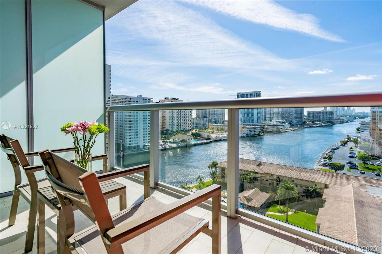 Water View Building With Pool - 5-Min Walk To The Beach - Cozy Studios Hallandale Beach Exterior photo